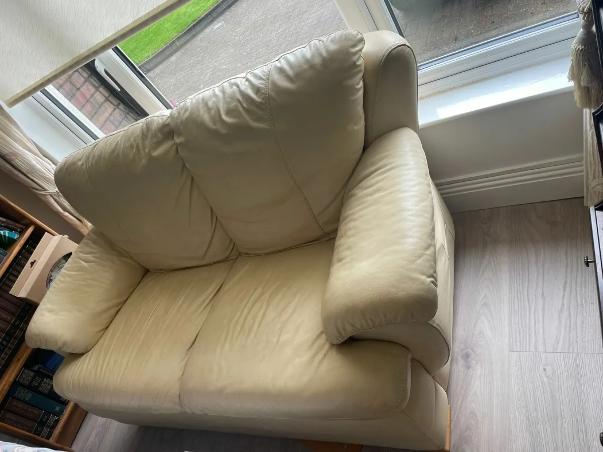 3 Seater Cream Leather Couch with matching chair - Image 4