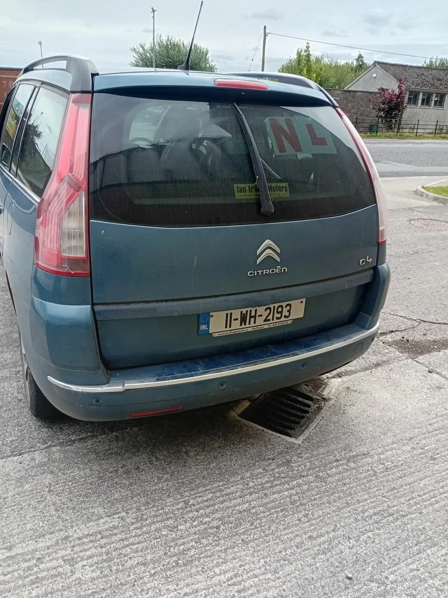 Citroen C4 Picasso 2011 - Image 2