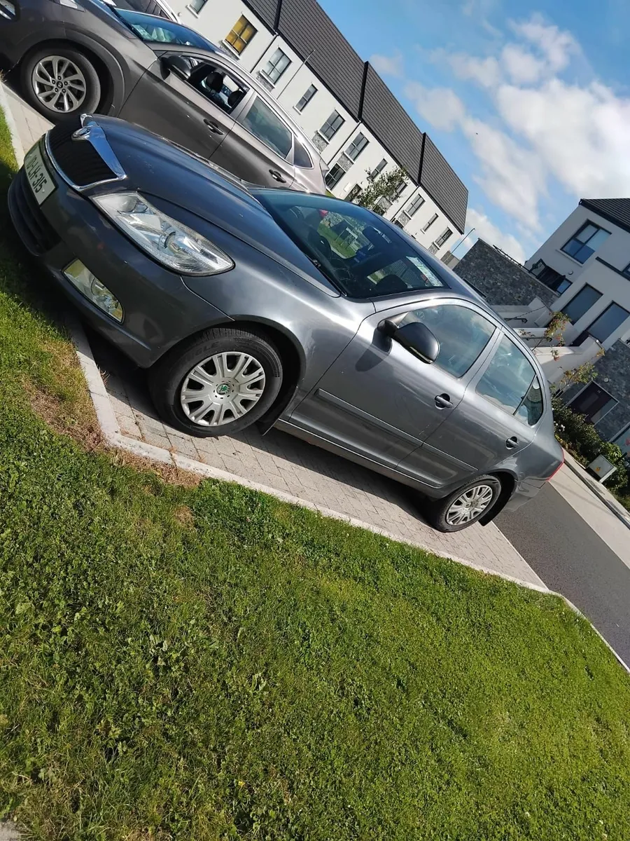 Skoda Octavia 2010 - Image 1