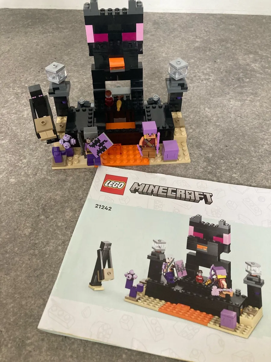 Lego Minecraft 21242 The End Arena - Image 2
