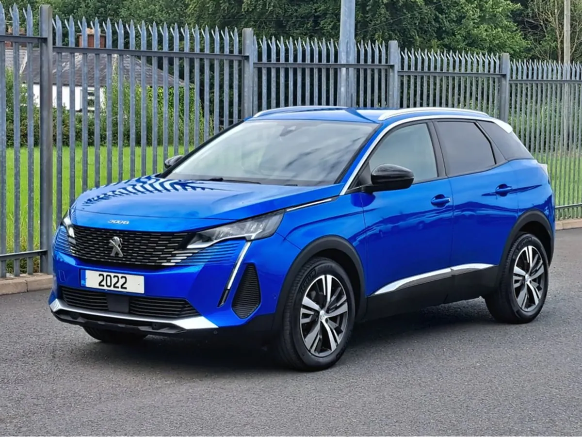 Peugeot 3008 Allure Premium 1.5td 130BHP  reversi - Image 4