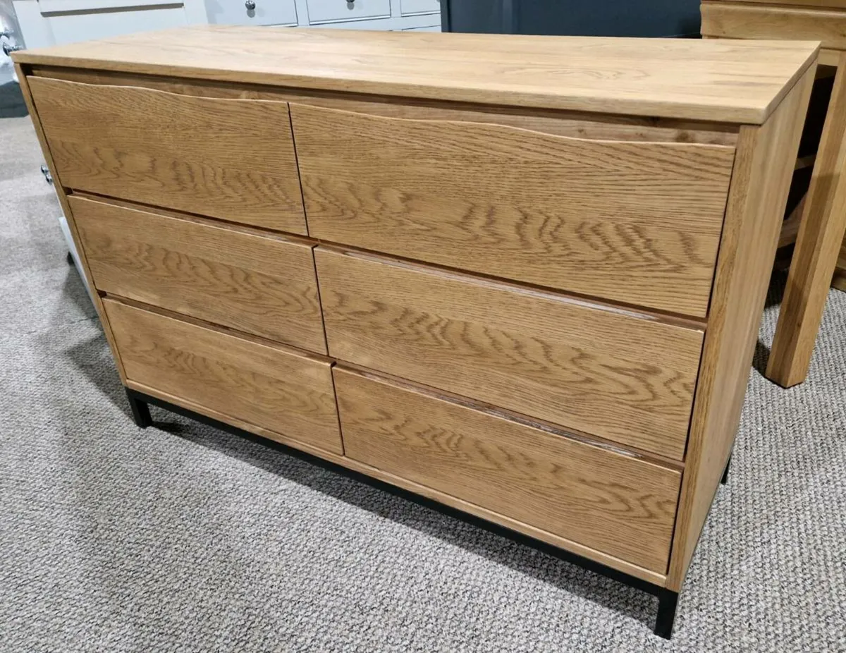 New Oak mil chest