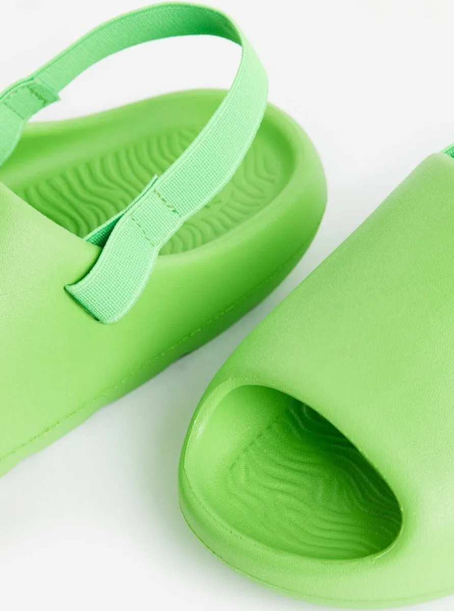 Chunky Pool Slides size uk 7 kids shoes - Image 4