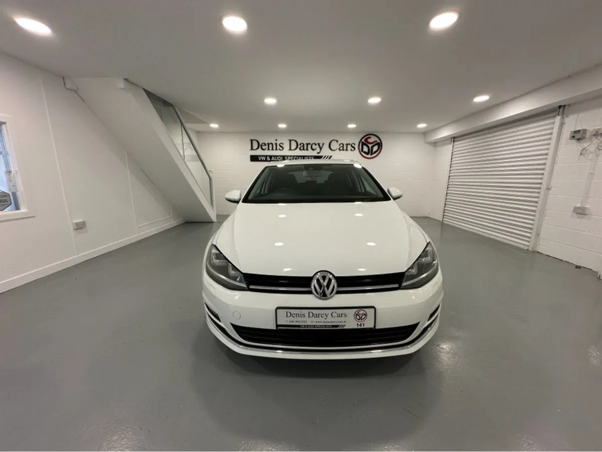 Volkswagen Golf (141) 1.4tsi Highline DSG Low KMS - Image 4