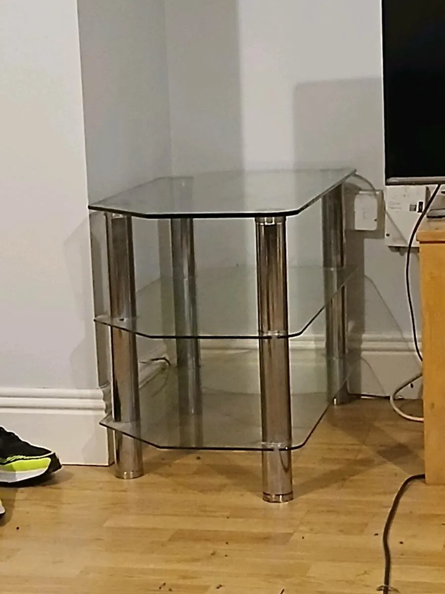 TV stand - Image 2