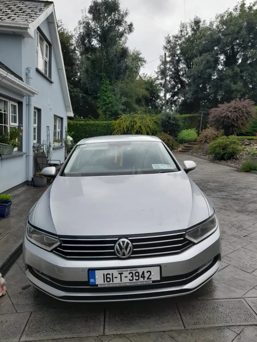 Volkswagen Passat 2016 - Image 1