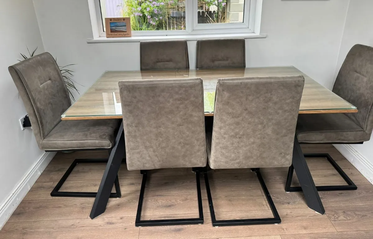 Dining Table & Chairs - Image 1