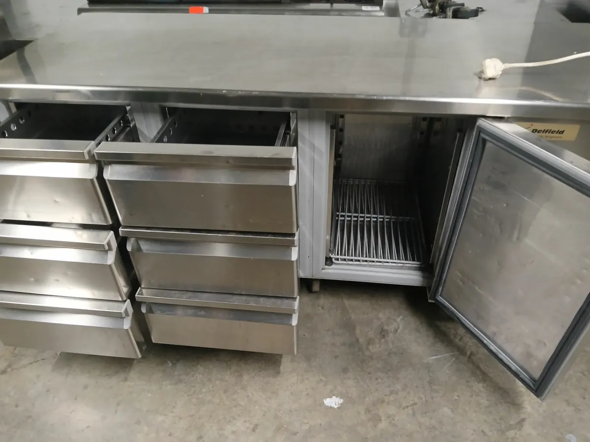 Stainless steel cabbinet on wheels delivered - Image 4