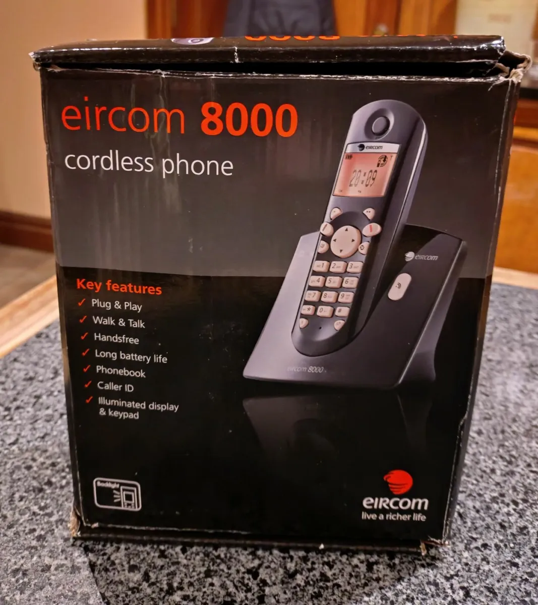 EIRCOM 8000 CORDLESS LANDLINE HOUSE PHONE. - Image 1