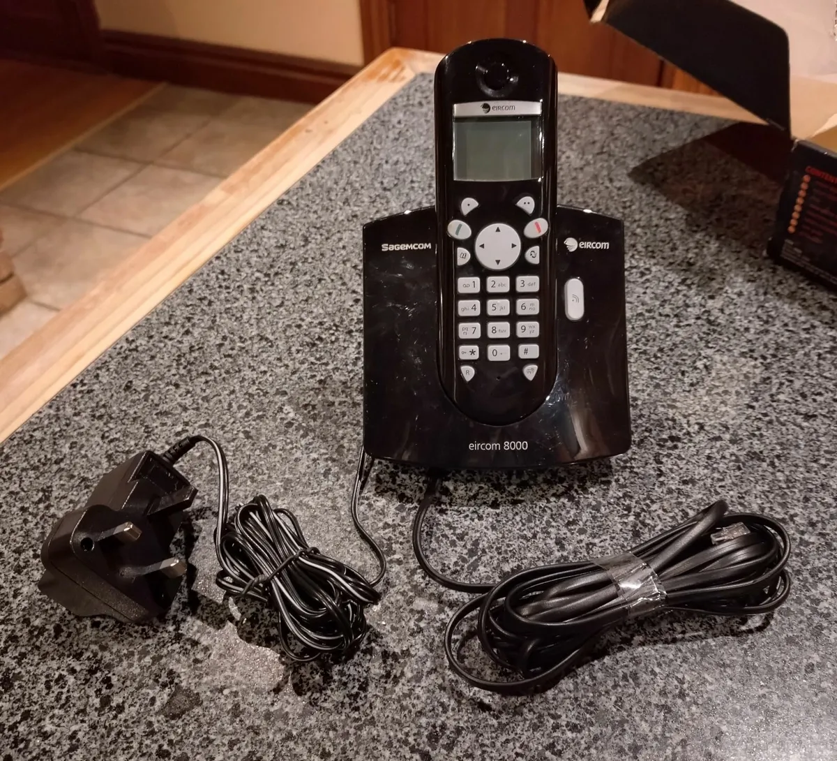 EIRCOM 8000 CORDLESS LANDLINE HOUSE PHONE. - Image 3