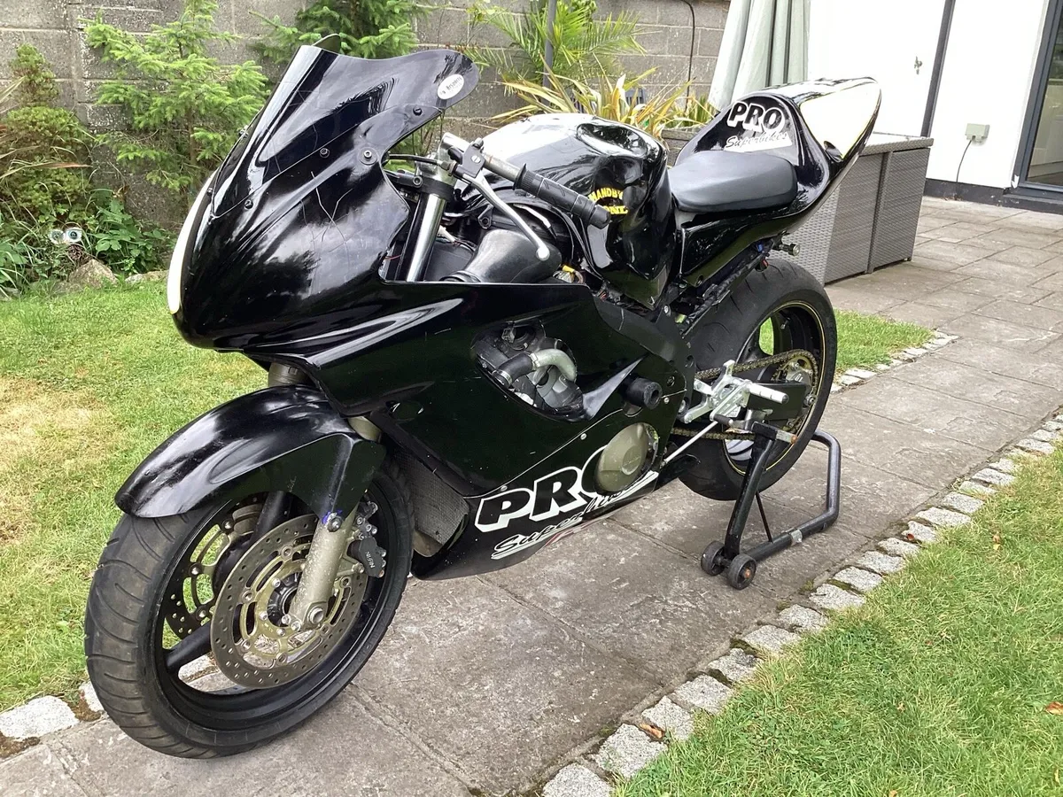 2001 Honda cbr 600 f4i trackbike/racebike - Image 3