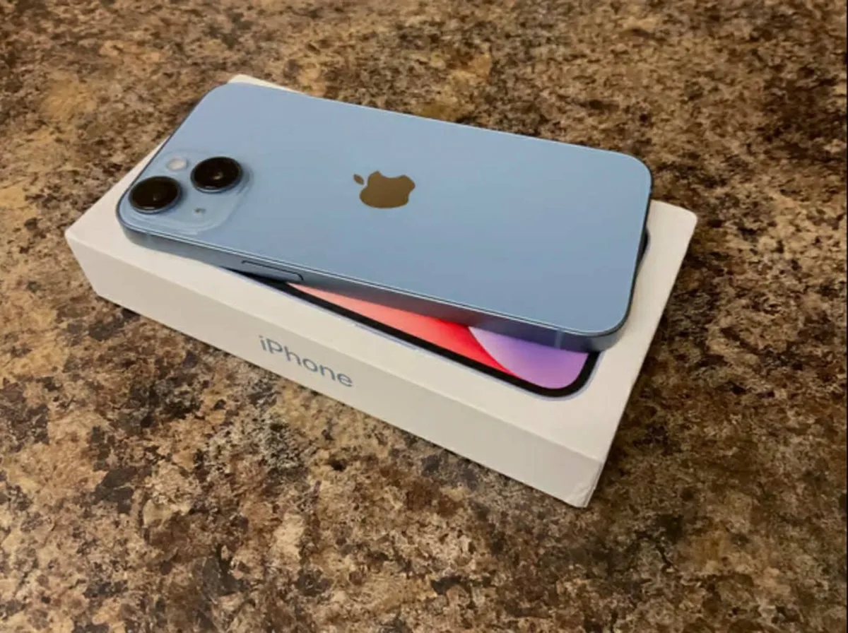 iPhone 14 - Image 1