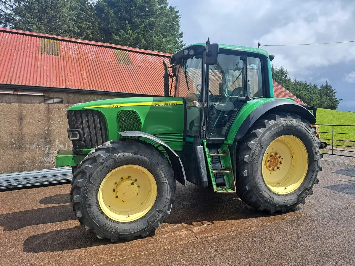 John Deere 6820 Premium Tractor - Image 1