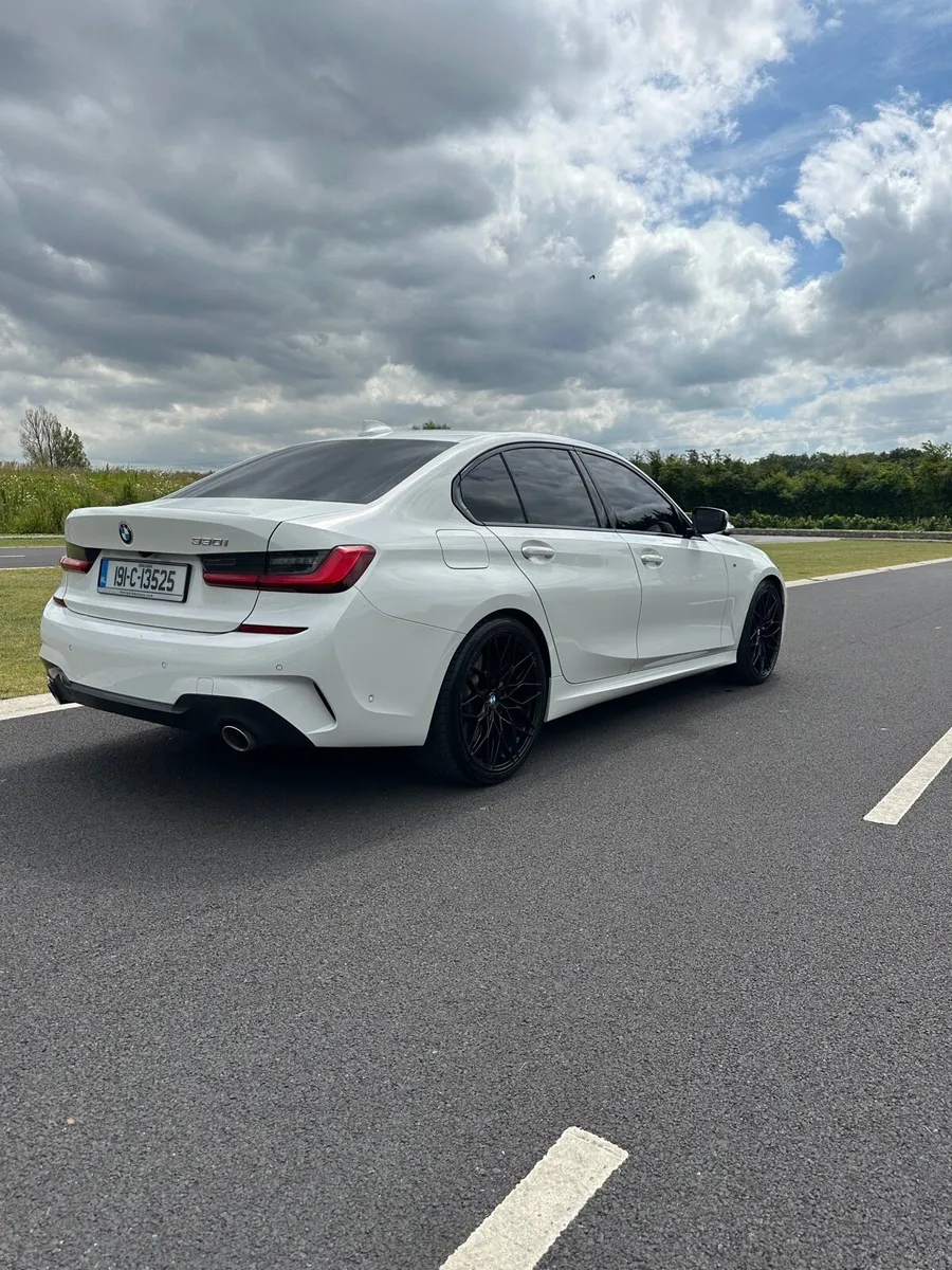 Bmw - Image 1