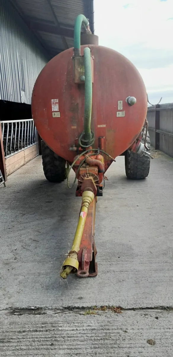 Tanker - Image 1