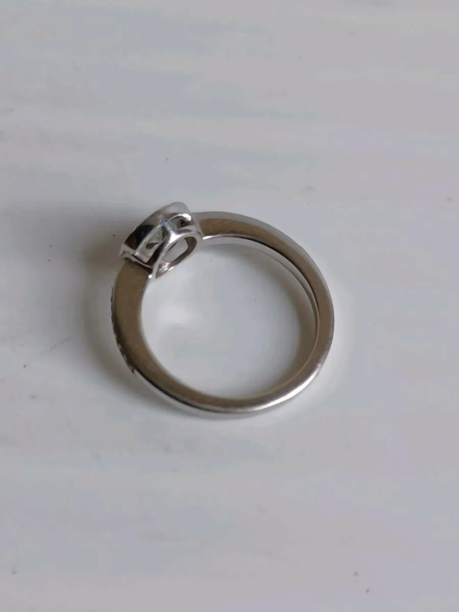 Engagement ring - Image 4