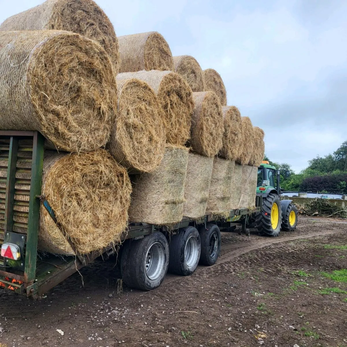 Lowloader  com bale trailers - Image 1