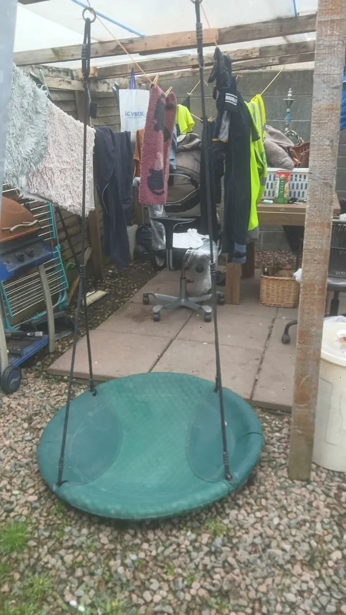 Nest swing - Image 1