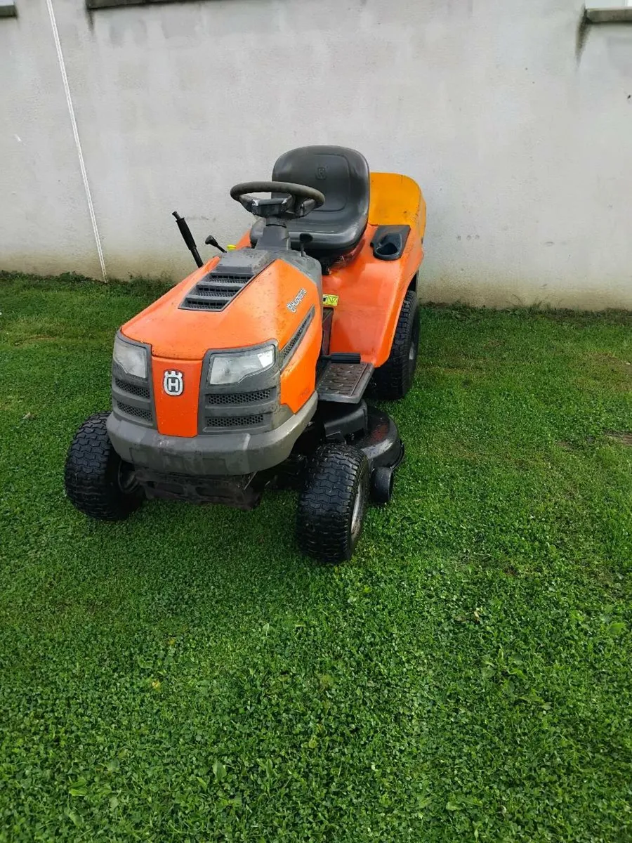 Ride on lawnmower - Image 2