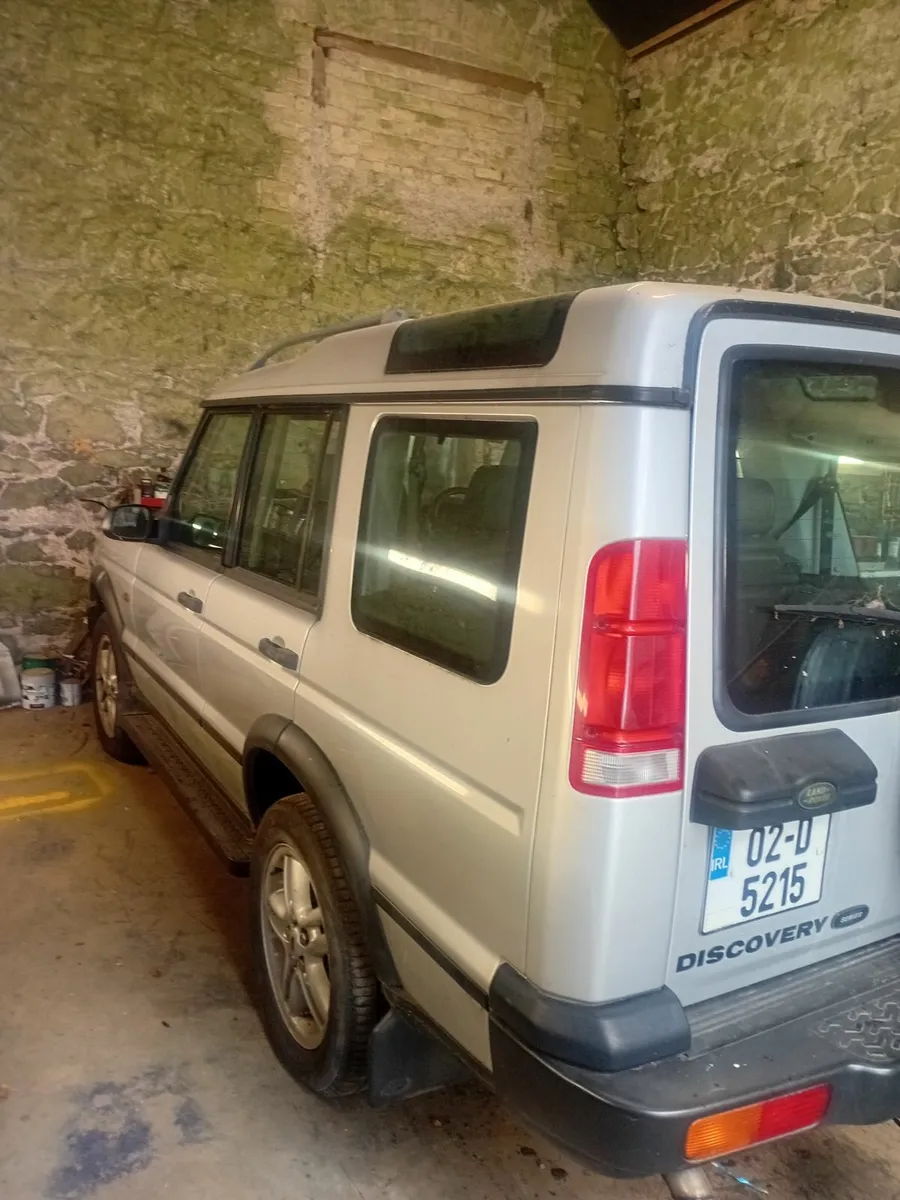 Land Rover Discovery 2002 - Image 1