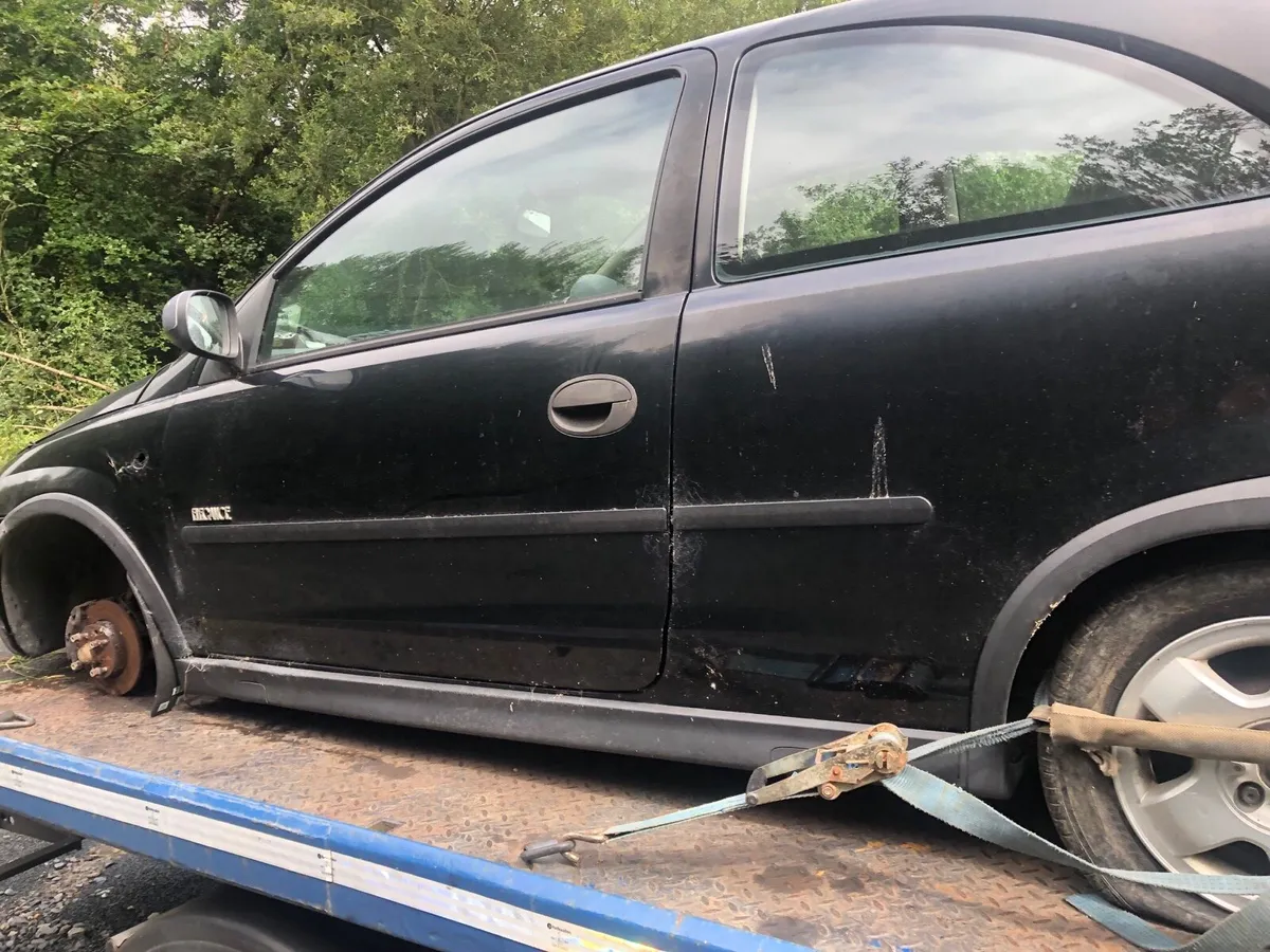 Opel corsa c Vauxhall corsa c - Image 2