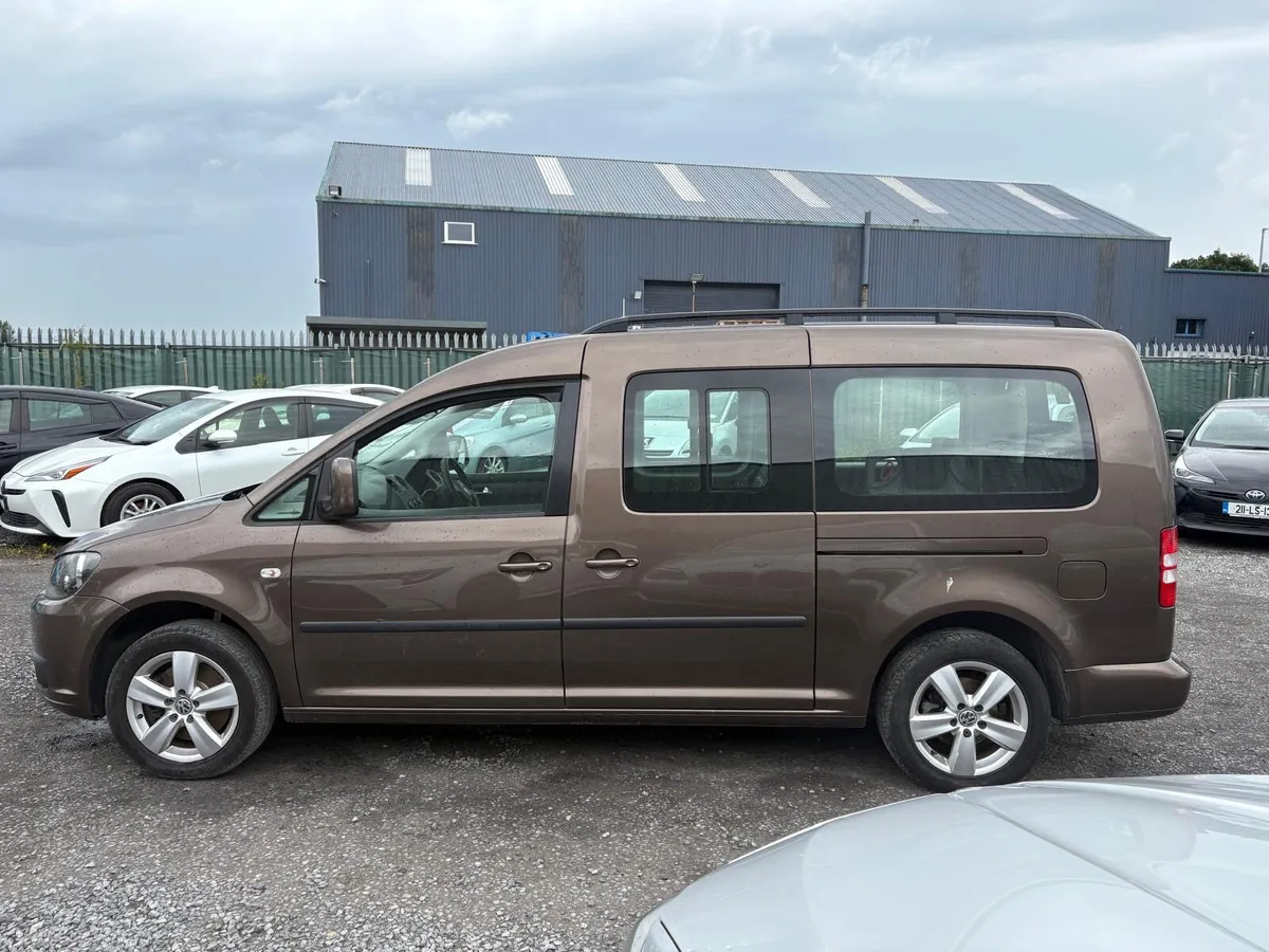 2014 Volkswagen Caddy automatic diesel  7 seater - Image 3