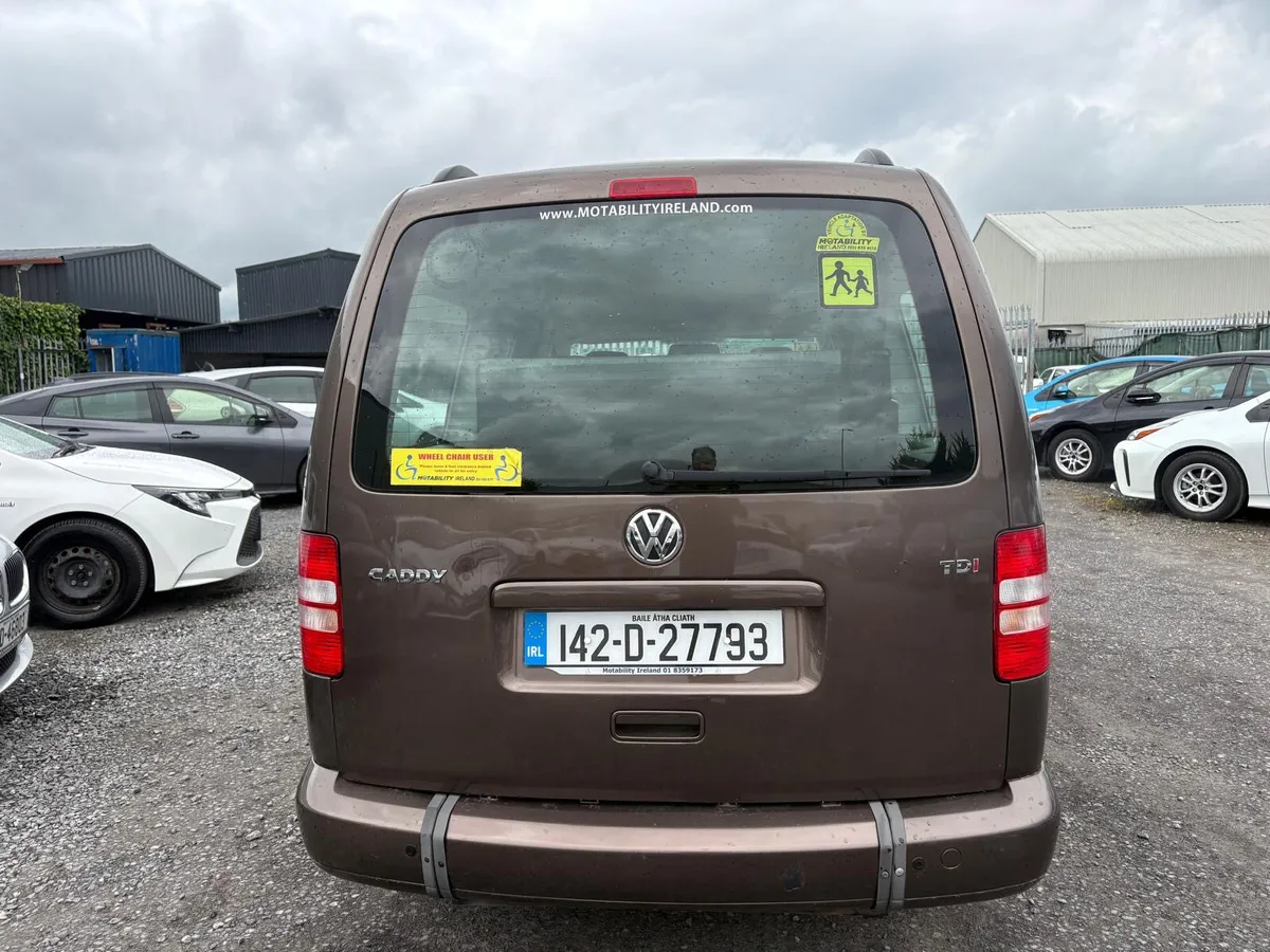 2014 Volkswagen Caddy automatic diesel  7 seater - Image 2