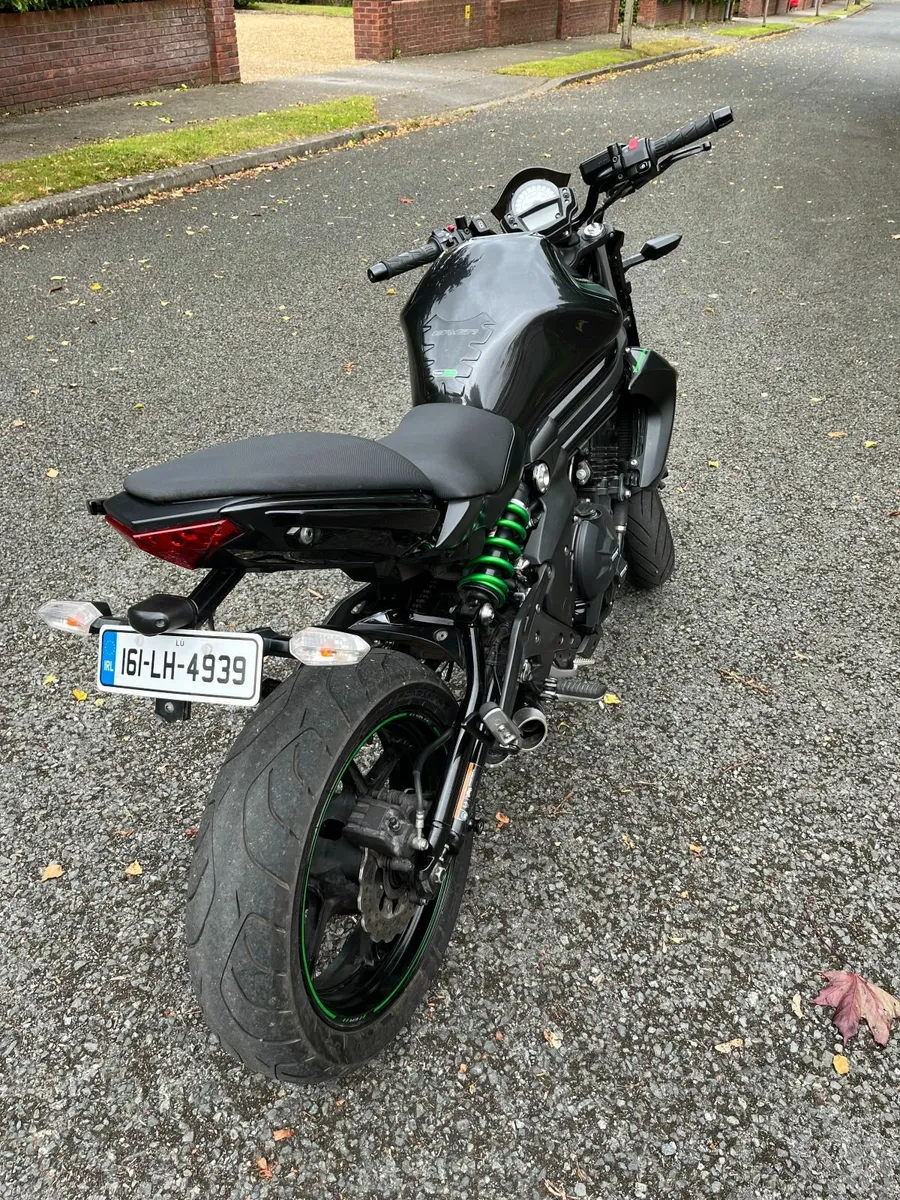 Kawasaki ER-6N  2016 - Image 2