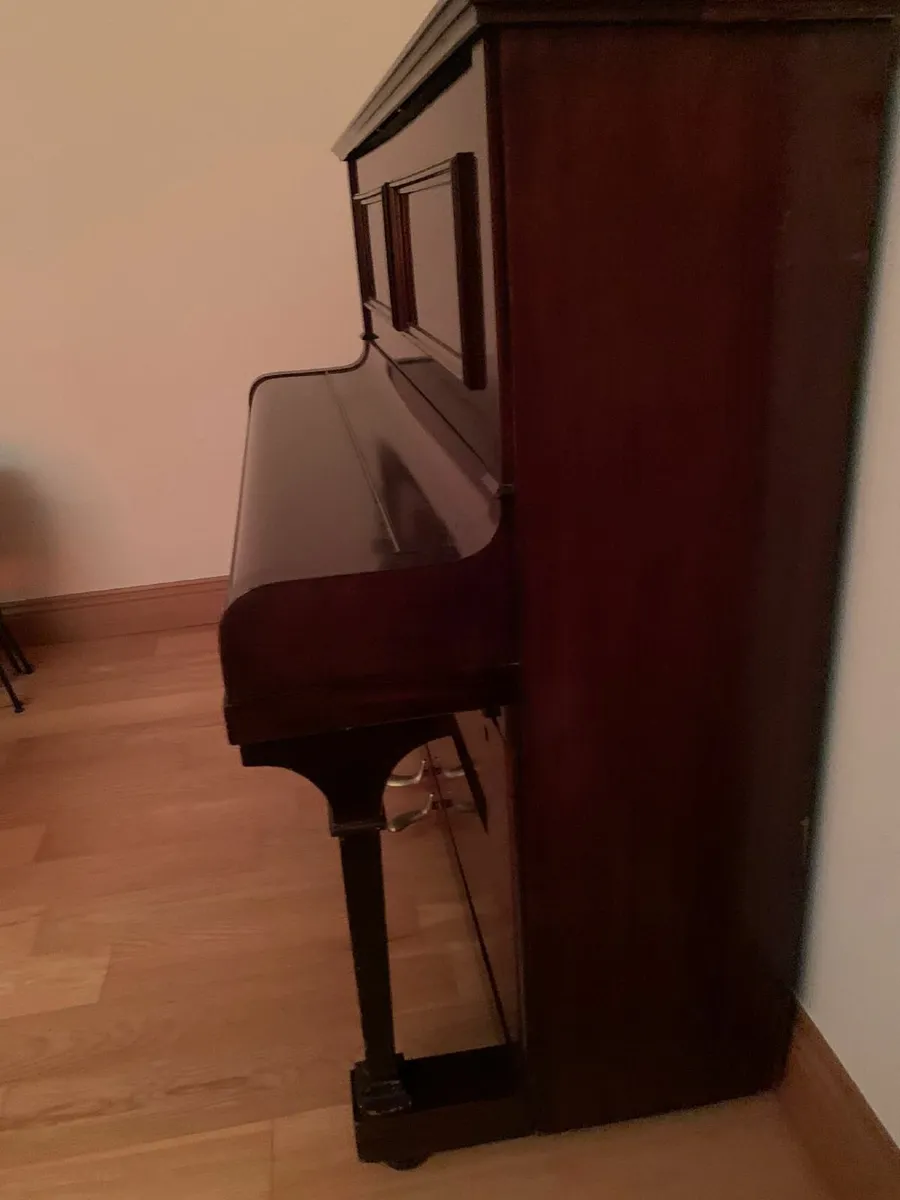 Piano - Image 2