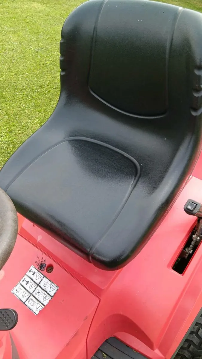 Castlegarden 22hp twin cylinder Briggs - Image 3