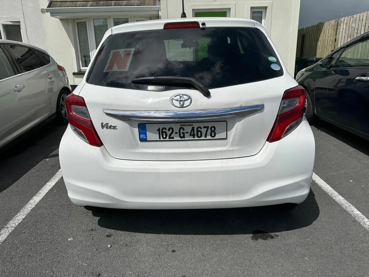 Toyota Vitz 2016 with warranty - Image 2