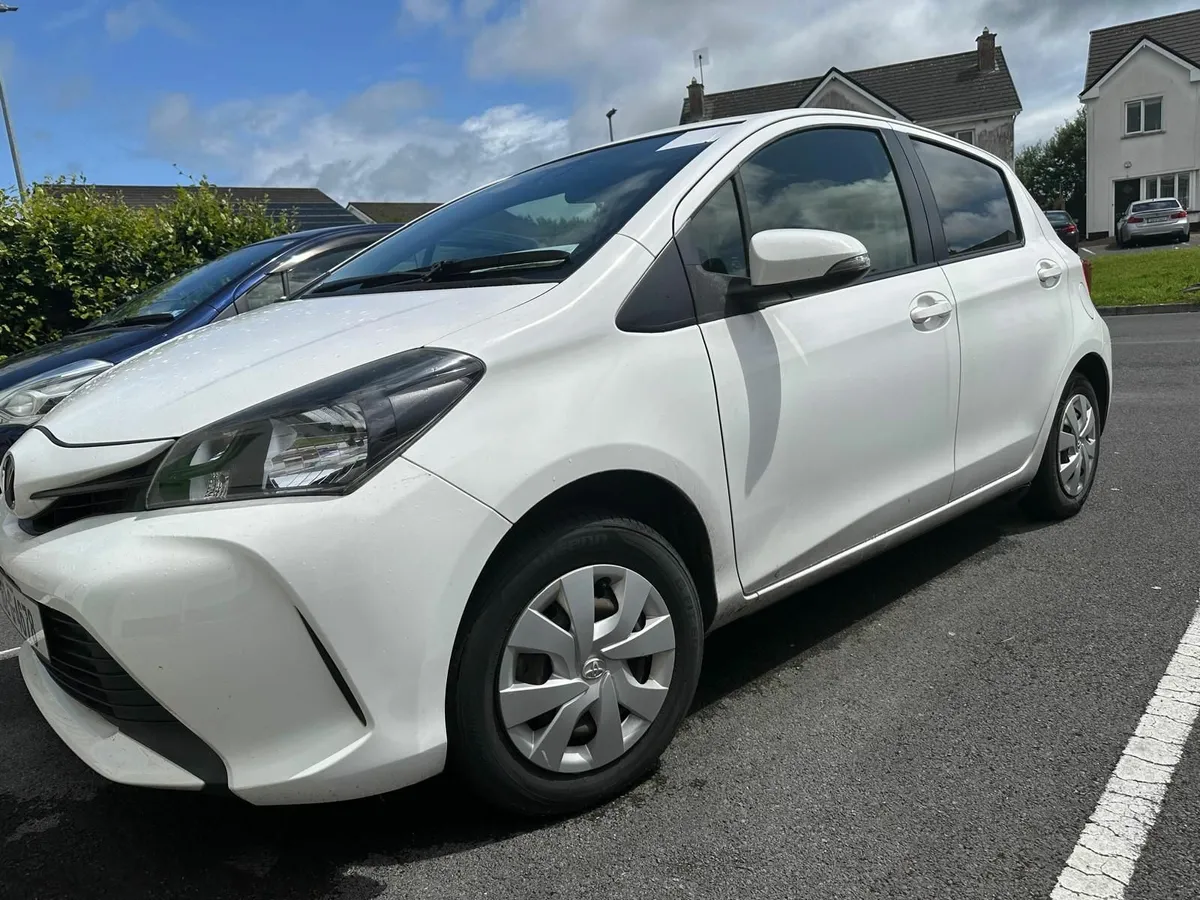 Toyota Vitz 2016 with warranty - Image 4