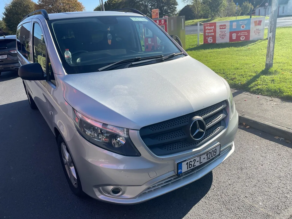 162 Mercedes Vito auto LWB 8 seater - Image 1