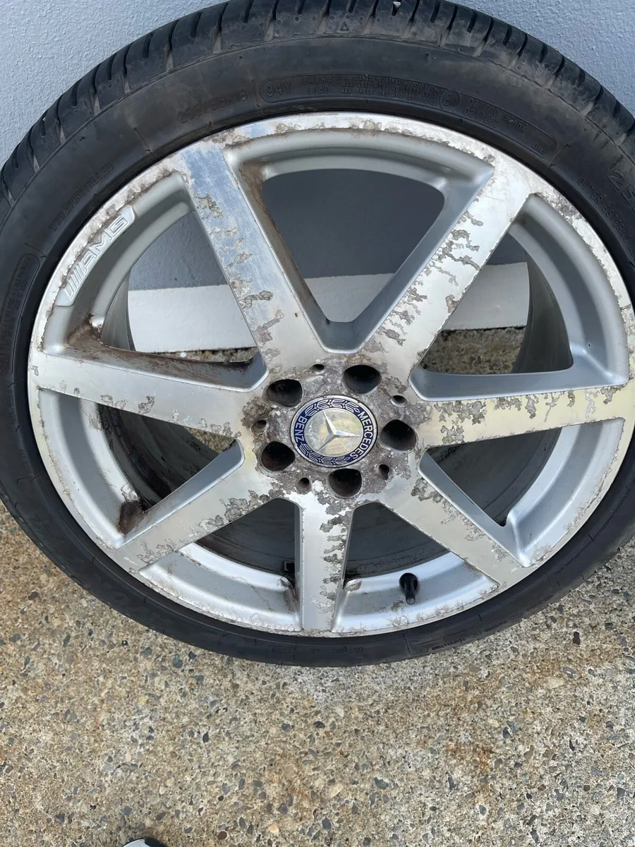 Mercedes Alloys and tires - Image 2