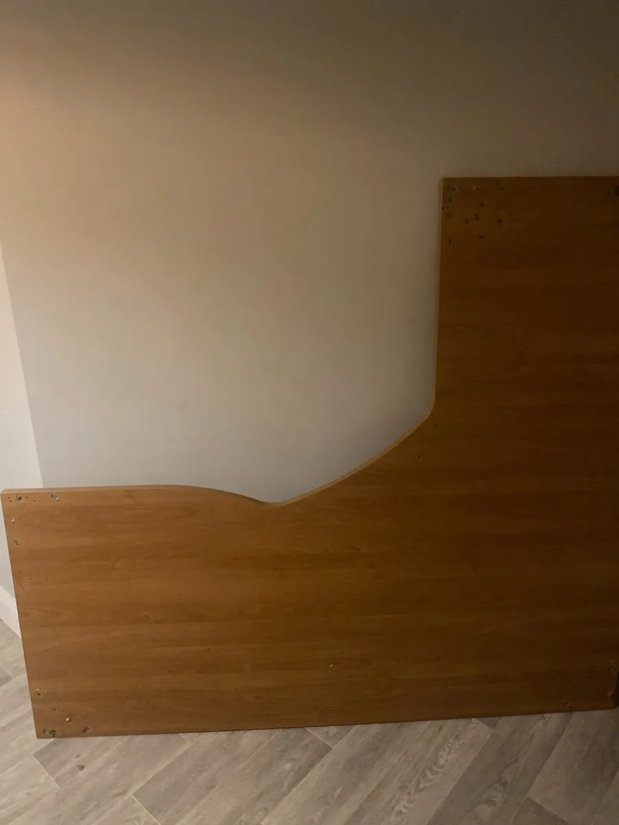 L shaped wooden desk - Image 1