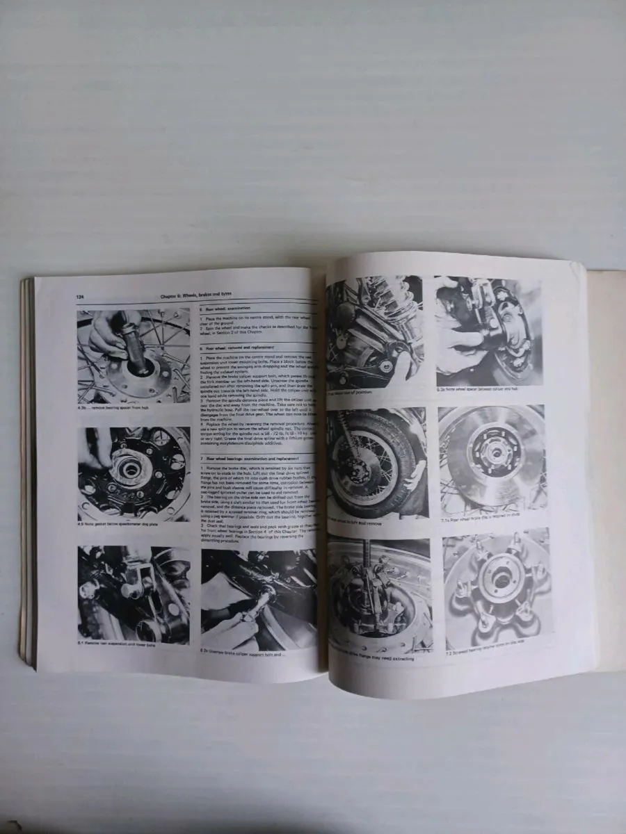 Honda Goldwing GL1000 Haynes Manual (1975-79) - Image 2