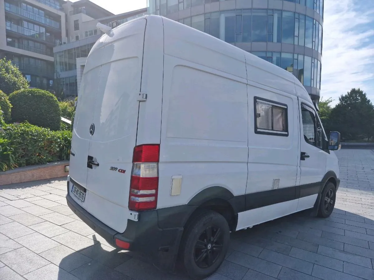 Mercedes sprinter swb off grid campervan - Image 4