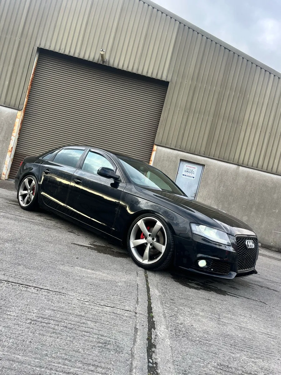 Audi A4 B8 - Image 1