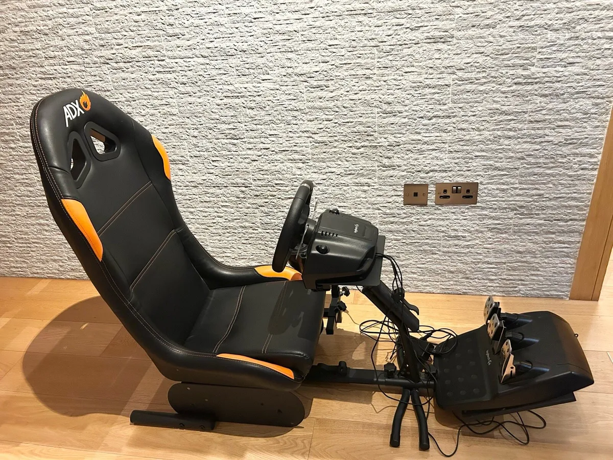 Logitech G920 racing set up - Image 1