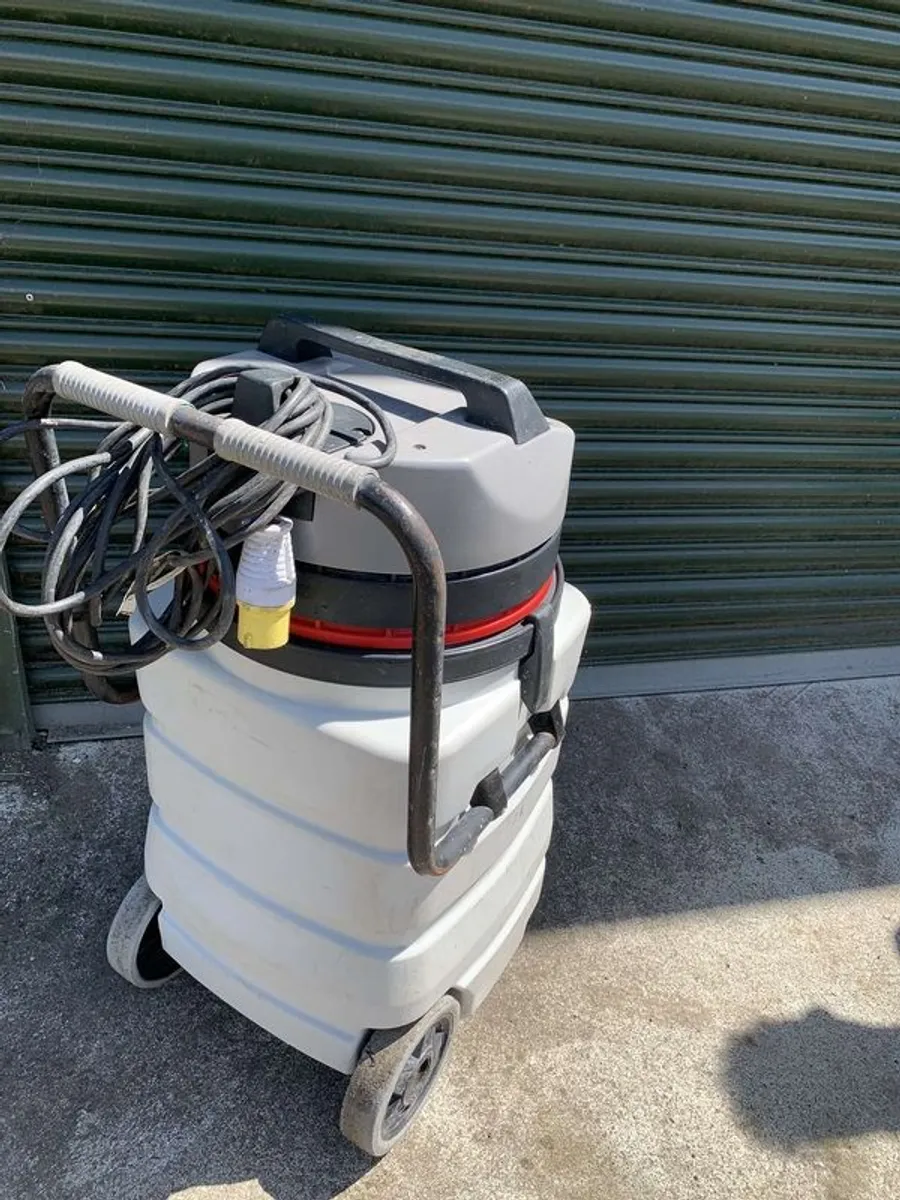 110v industrial vacumn - Image 3