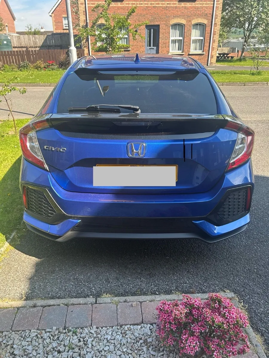 Honda Civic 2018 - Image 3