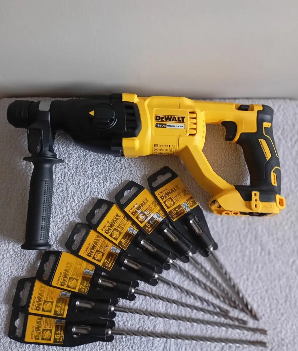 DeWalt SDS Masonry Drill and Bits (New) - Image 1