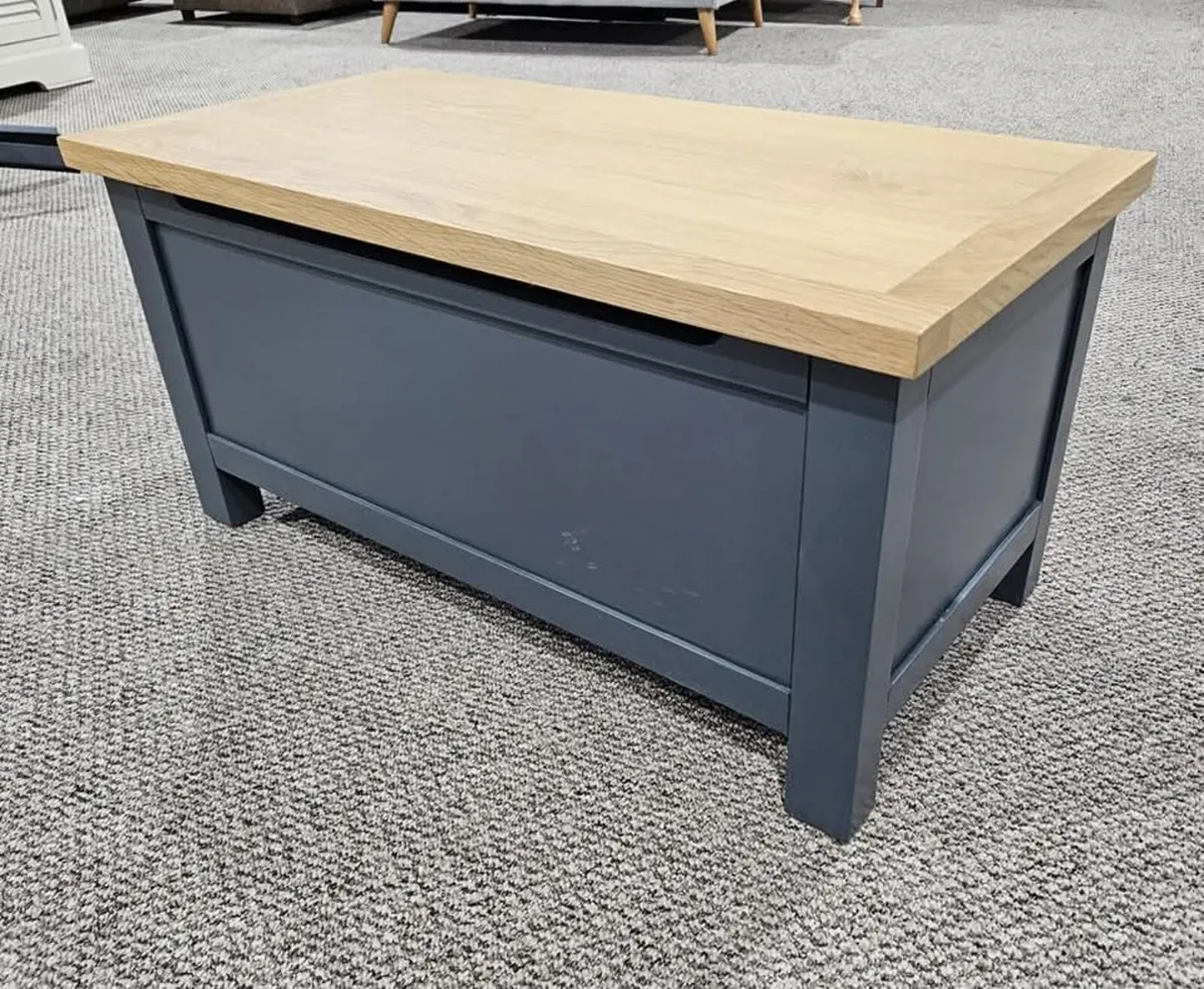 New Farrow blanket boxes - Image 1
