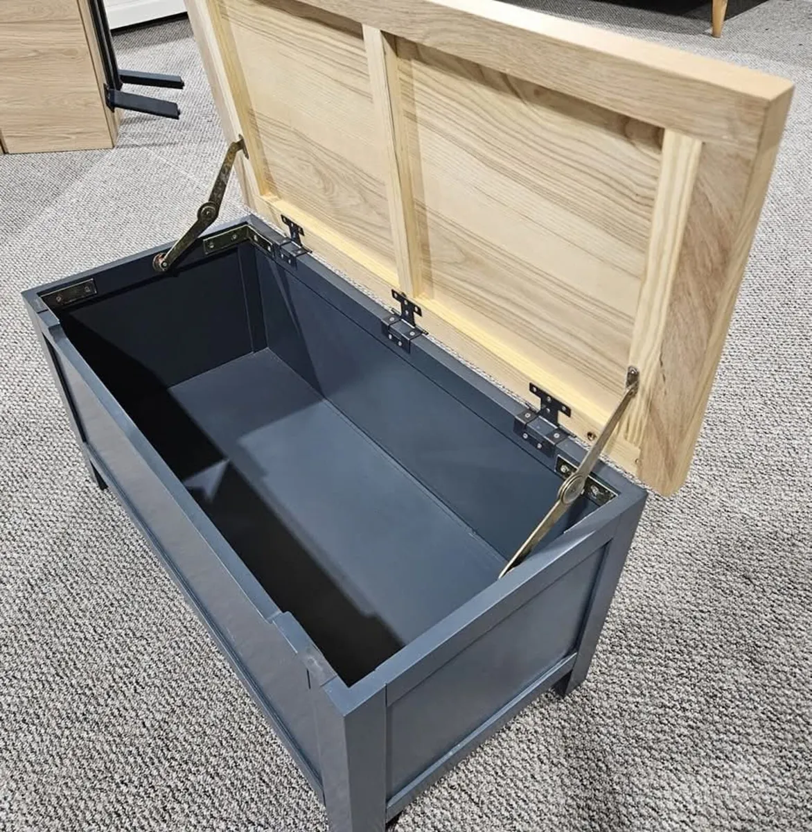 New Farrow blanket boxes - Image 2