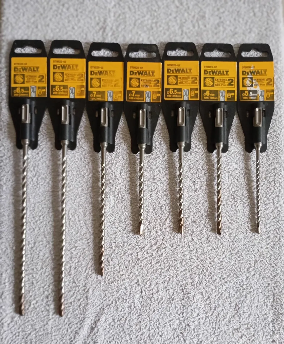 DeWalt SDS Masonry Drill and Bits (New) - Image 4