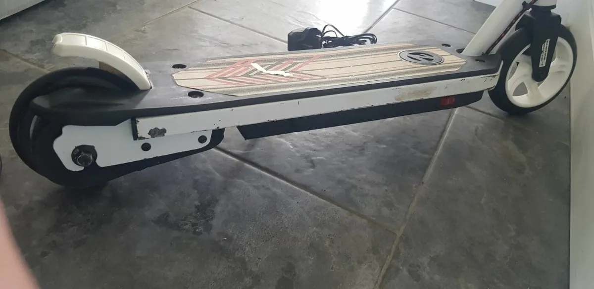 Children's Electric Scooter - Image 4