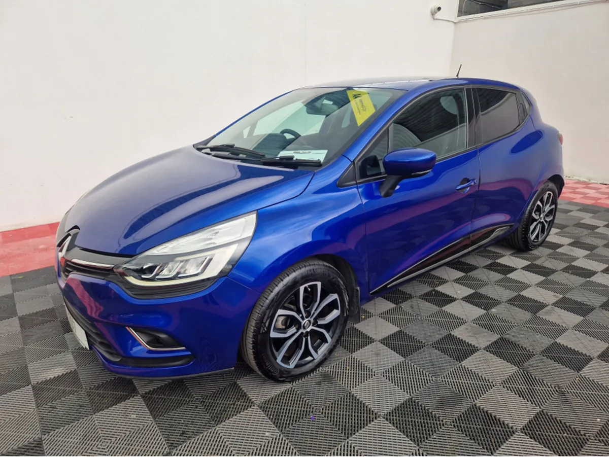 Renault Clio LUTICIA ZEN EDITION 1.2 PETROL AUTOMA - Image 4