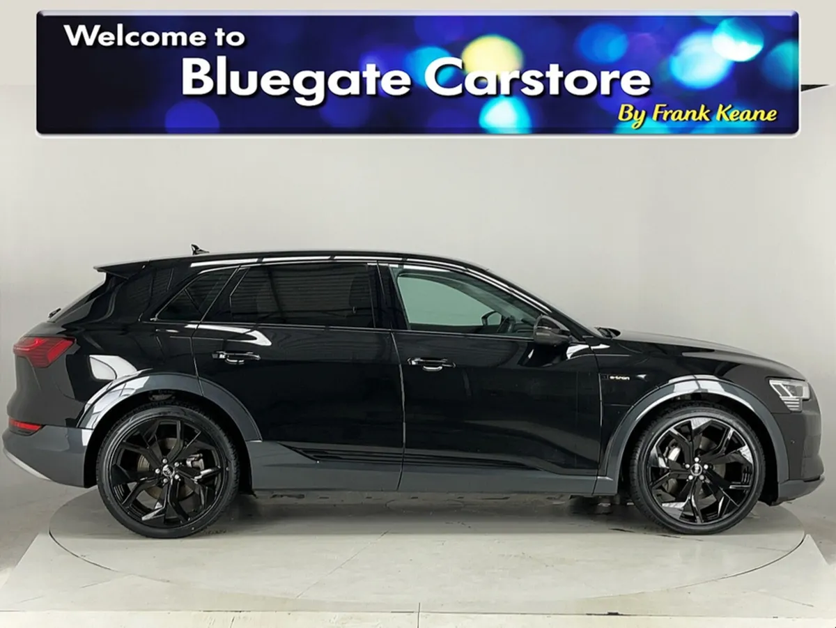 Audi e-tron TECHNIK 50 QUATTRO*22"ALLOYS*BLACK LEA - Image 2