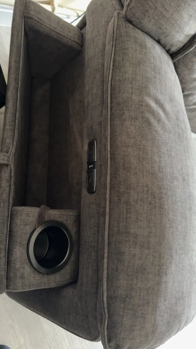 Couch - Image 2