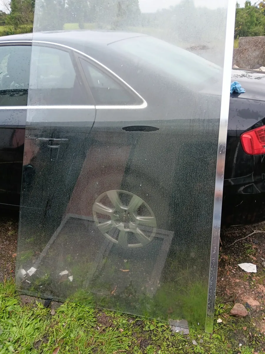 shower glass panel
